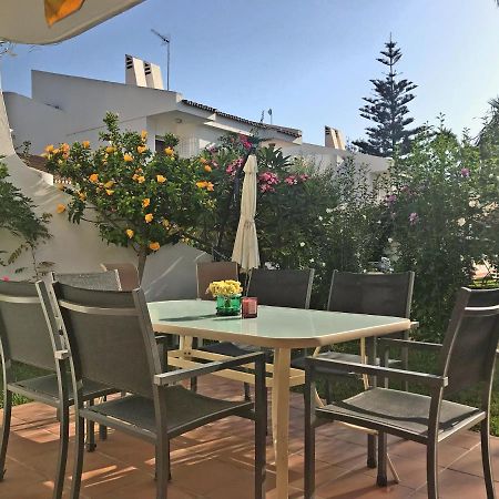 Beachfront Oasis In Costa Del Sol. Калета-де-Велес Экстерьер фото