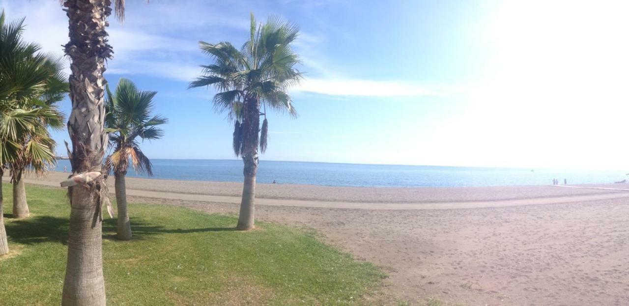 Beachfront Oasis In Costa Del Sol. Калета-де-Велес Экстерьер фото